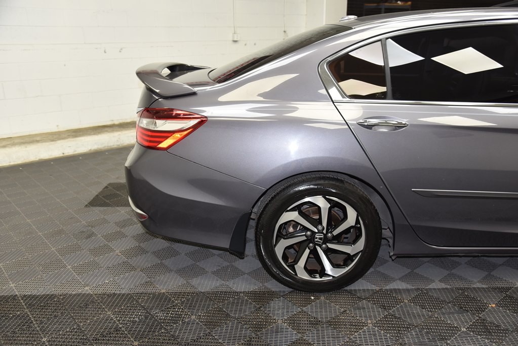 2016 Honda Accord Image 33