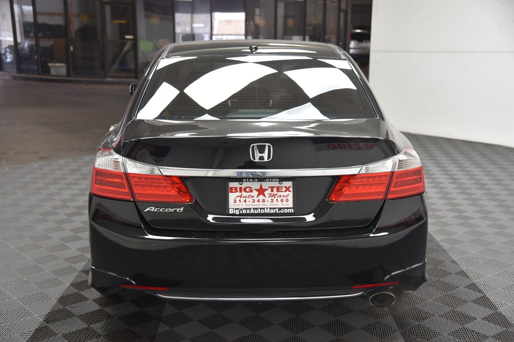 2013 Honda Accord Image 2
