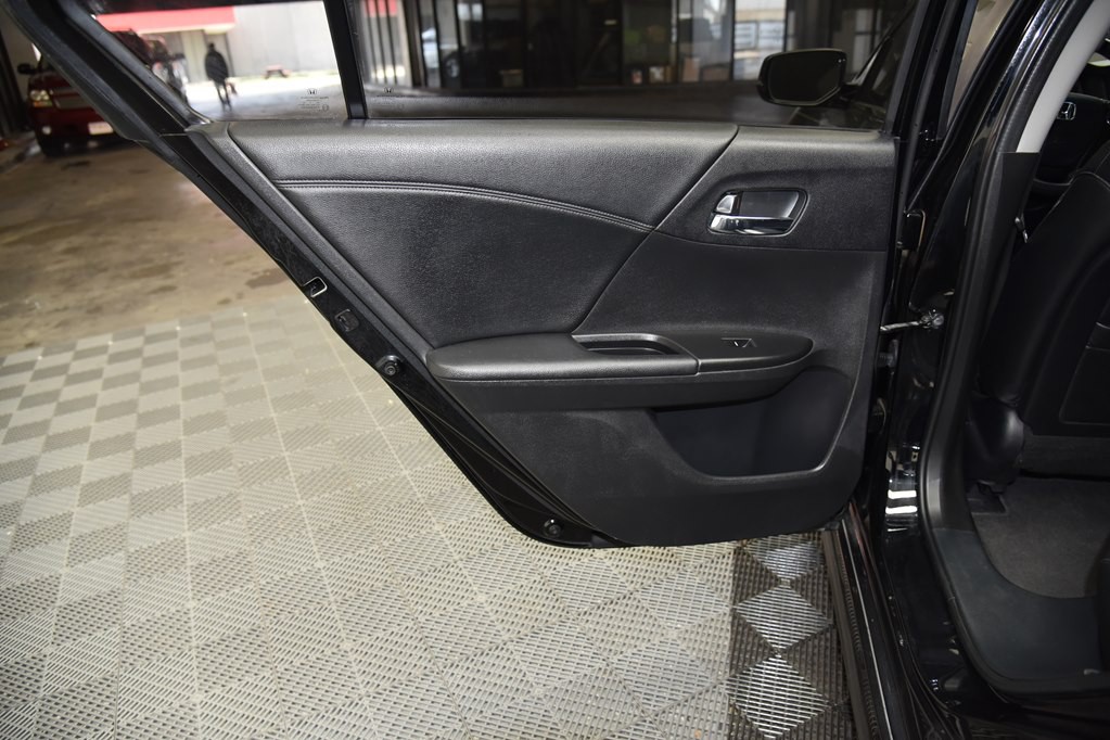 2013 Honda Accord Image 19