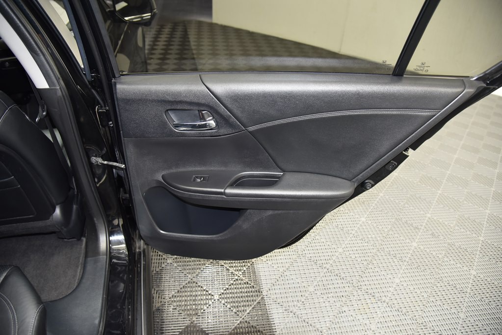 2013 Honda Accord Image 22