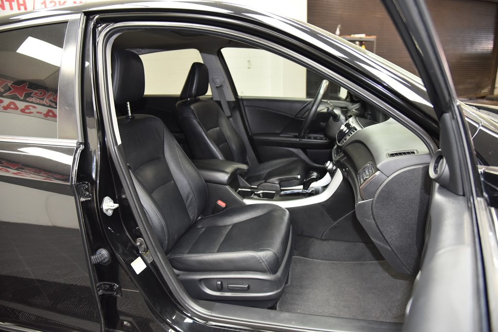 2013 Honda Accord Image 23