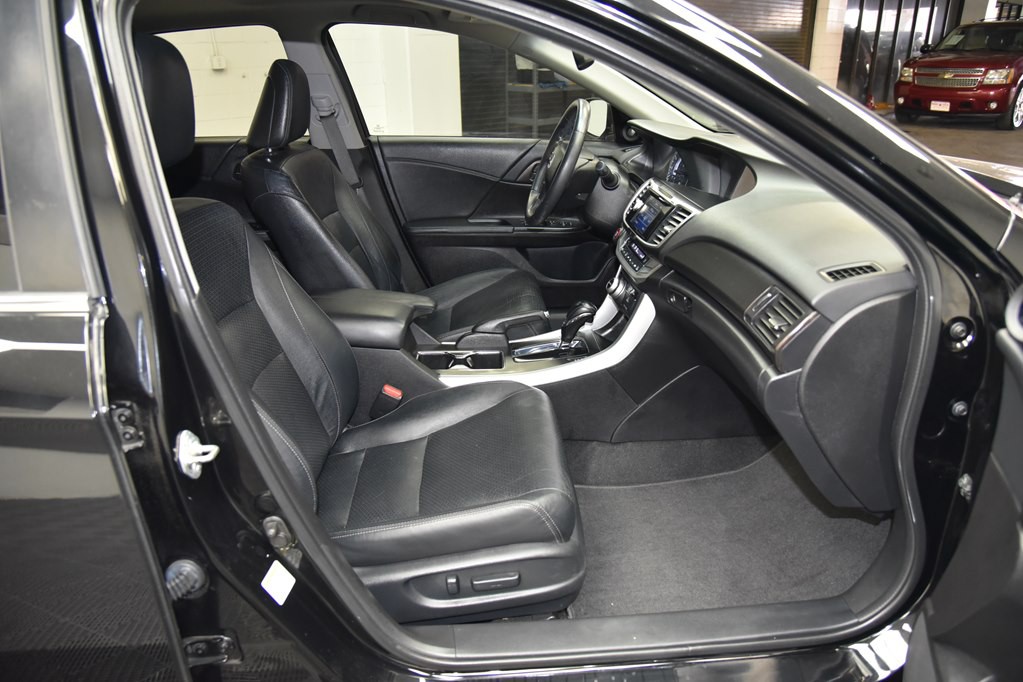 2013 Honda Accord Image 25