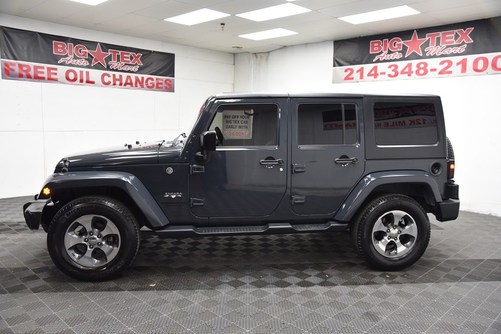 2016 Jeep Wrangler Unlimited Image 2