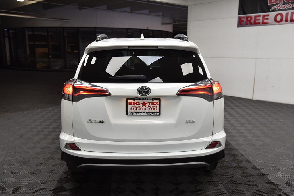 2018 Toyota Rav4 Image 4
