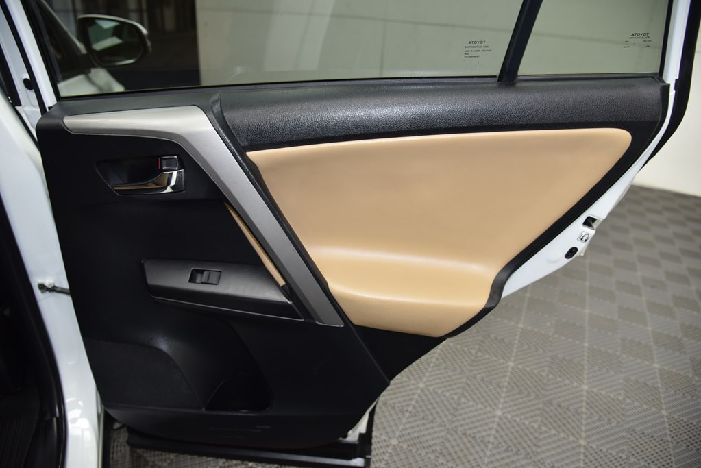 2018 Toyota Rav4 Image 24