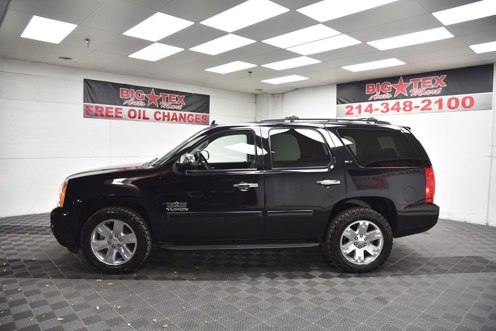 2011 GMC Yukon Image 2