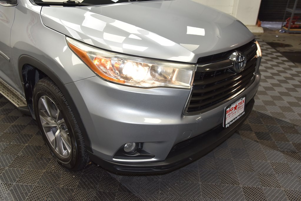 2014 Toyota Highlander Image 12