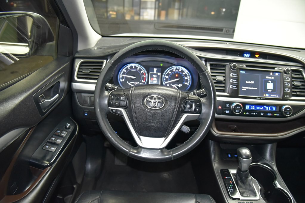 2014 Toyota Highlander Image 23