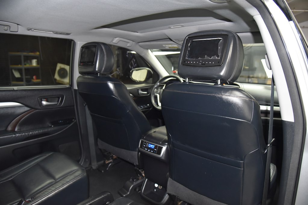 2014 Toyota Highlander Image 27