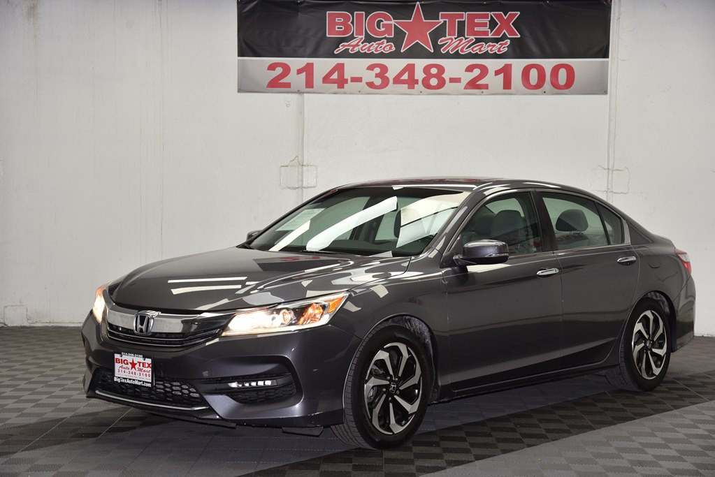 2017 Honda Accord Image 1