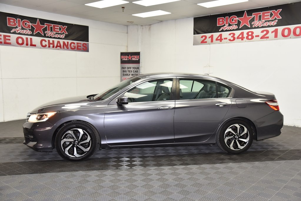 2017 Honda Accord Image 2