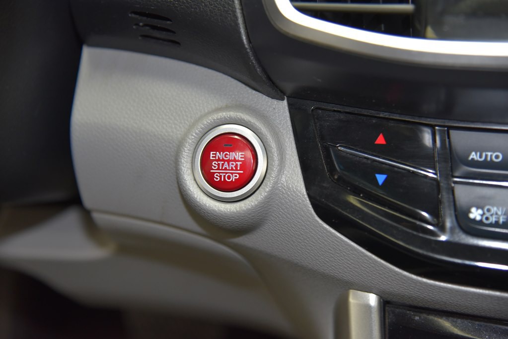 2017 Honda Accord Image 42