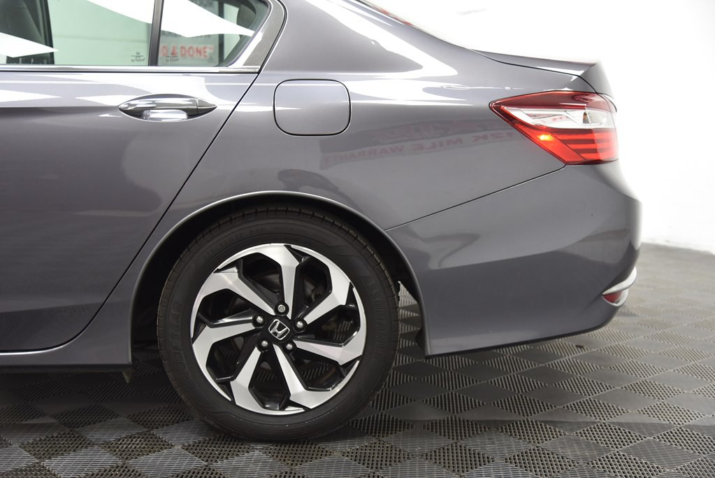 2017 Honda Accord Image 47