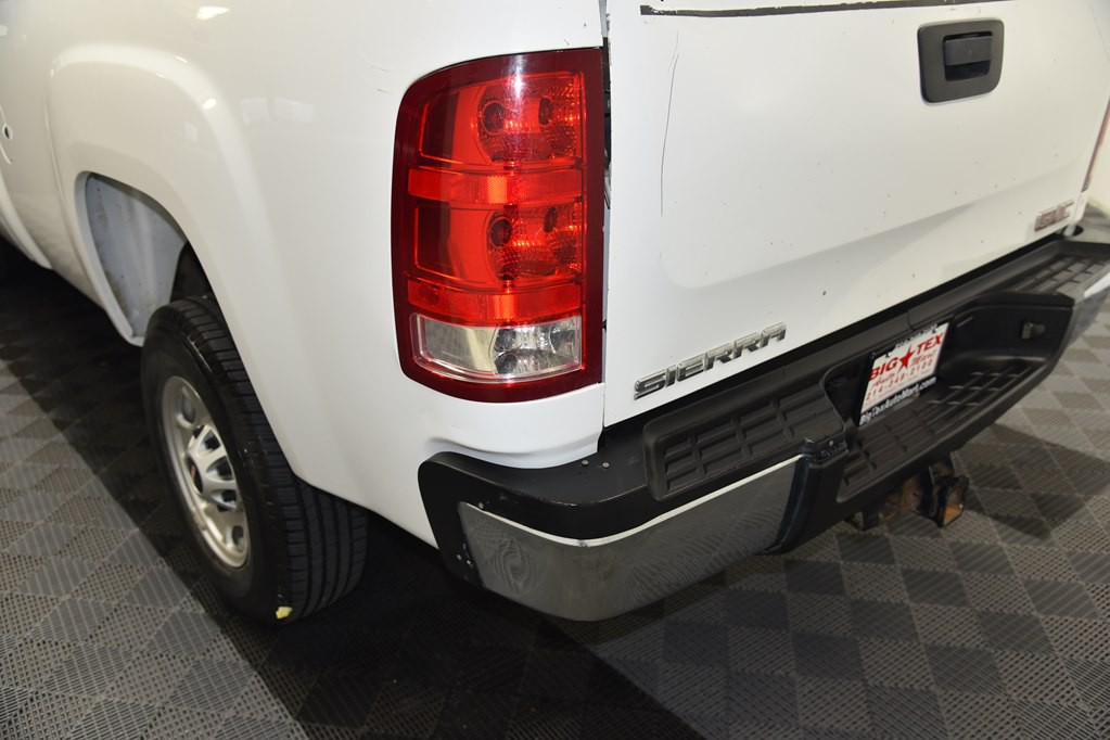 2014 GMC Sierra Image 17
