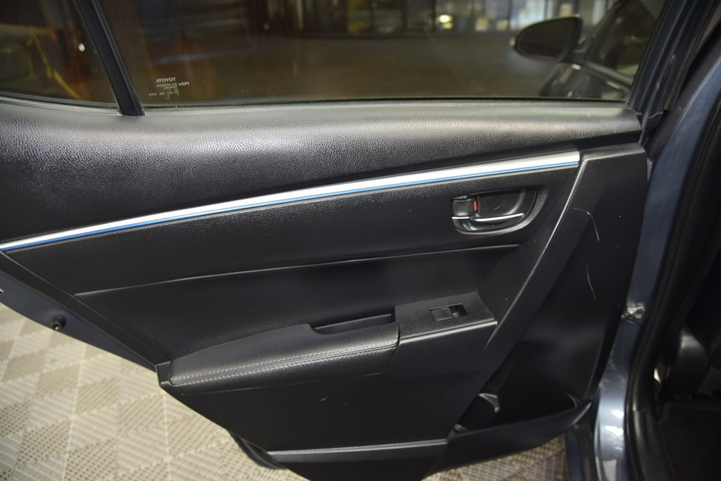 2014 Toyota Corolla Image 18