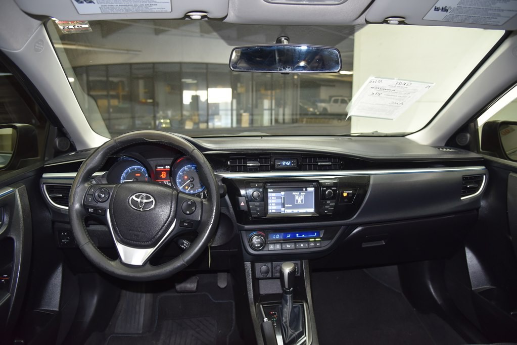 2014 Toyota Corolla Image 19