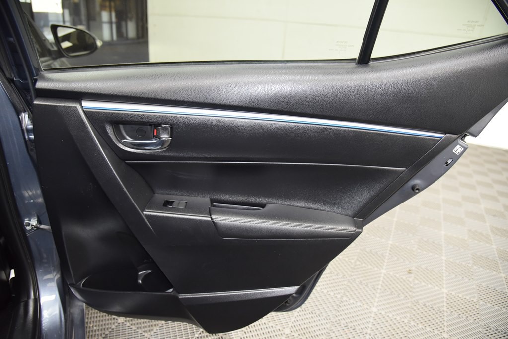 2014 Toyota Corolla Image 23