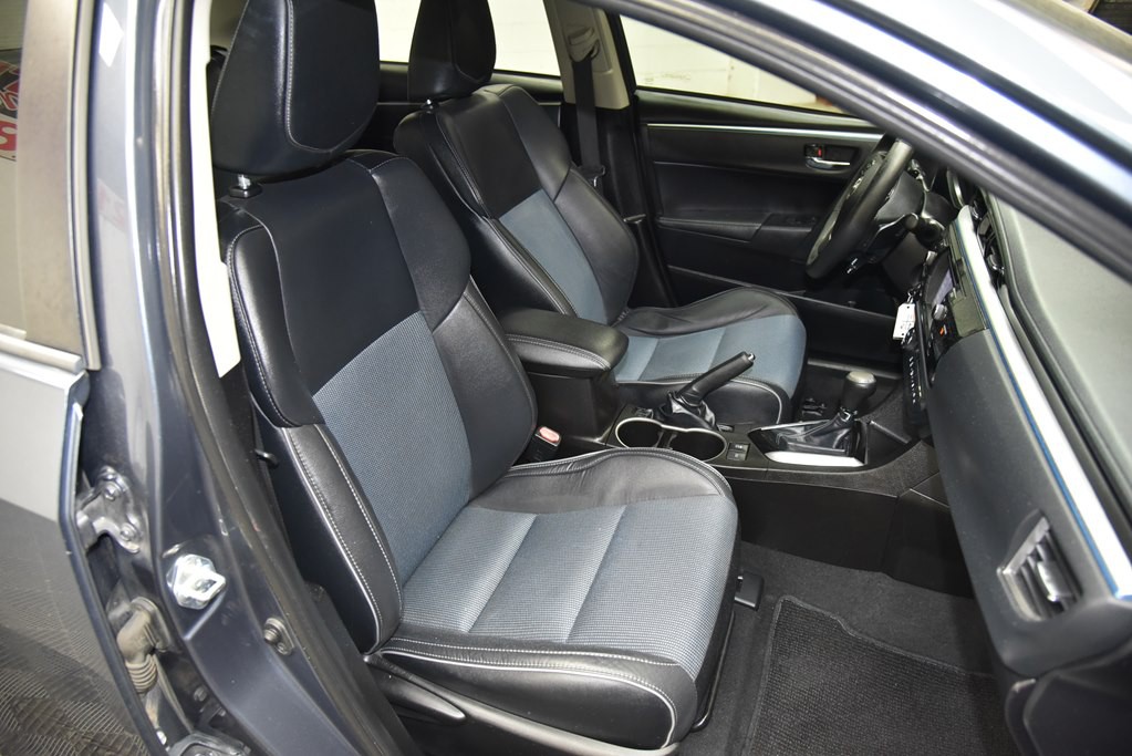 2014 Toyota Corolla Image 24