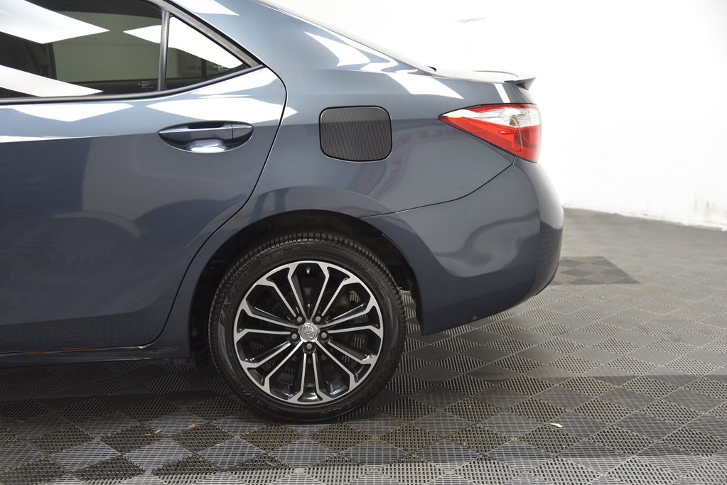 2014 Toyota Corolla Image 32
