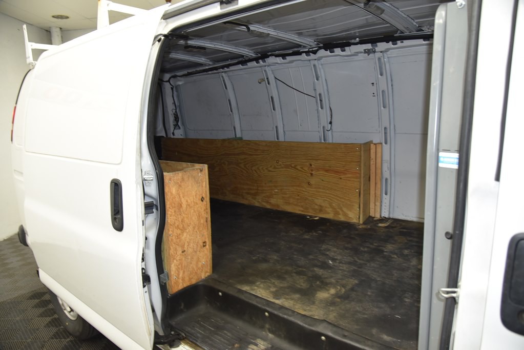 2018 Chevrolet Express Image 10