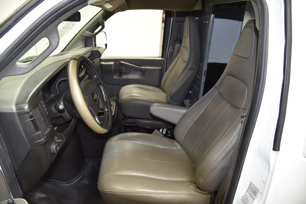 2018 Chevrolet Express Image 20
