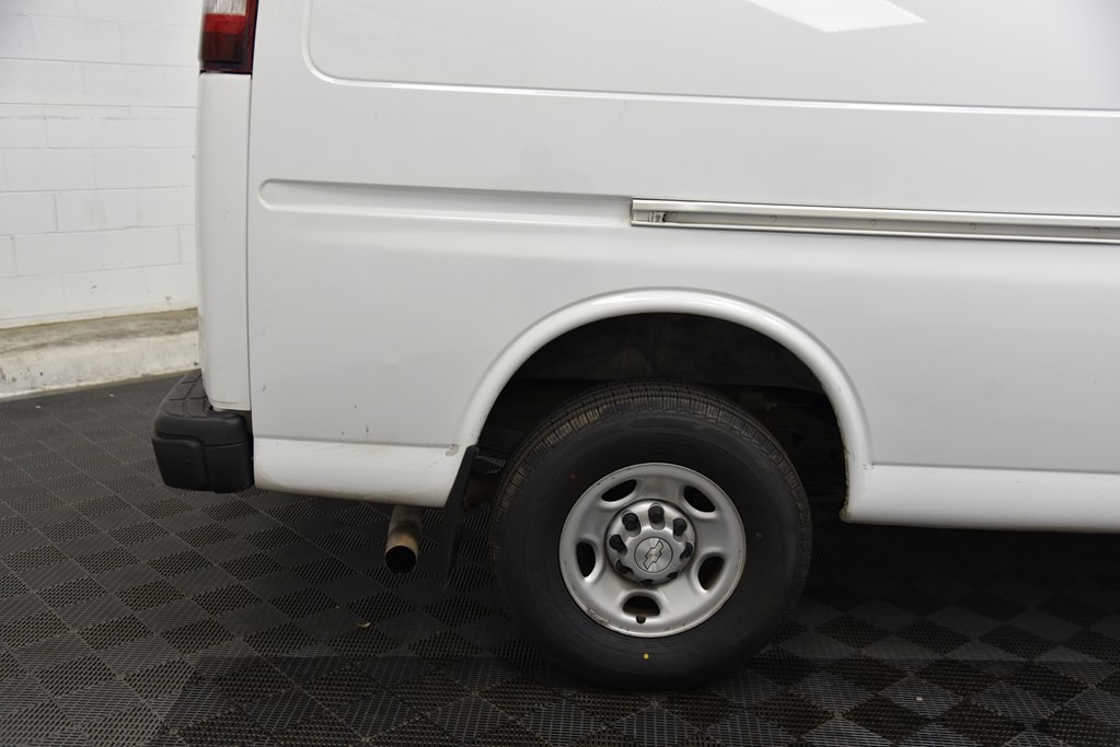 2018 Chevrolet Express Image 24
