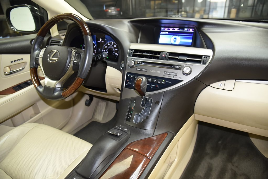 2015 Lexus RX Image 28