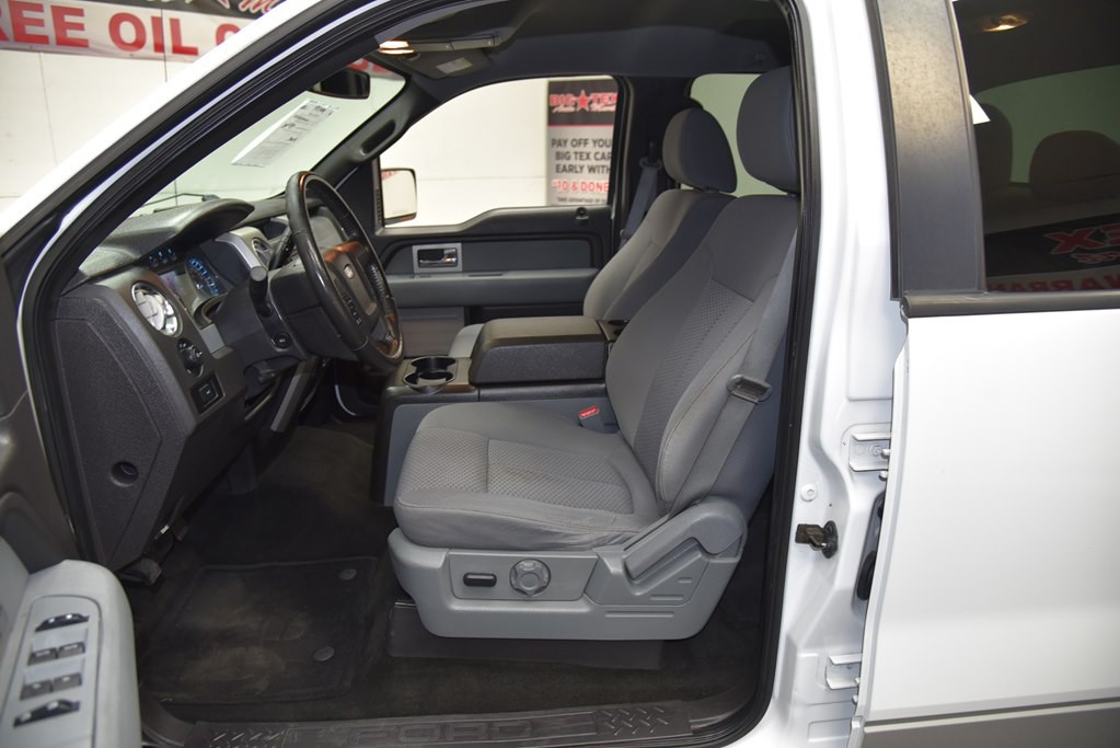 2011 Ford F-150 Image 32