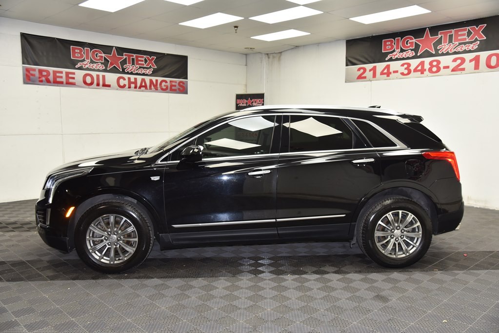 2017 Cadillac XT5 Image 2