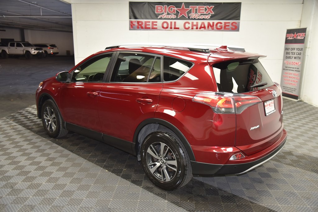 2018 Toyota Rav4 Image 3