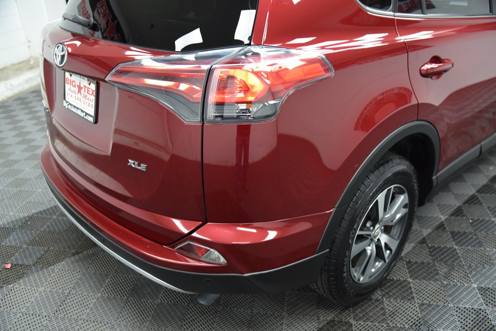2018 Toyota Rav4 Image 14