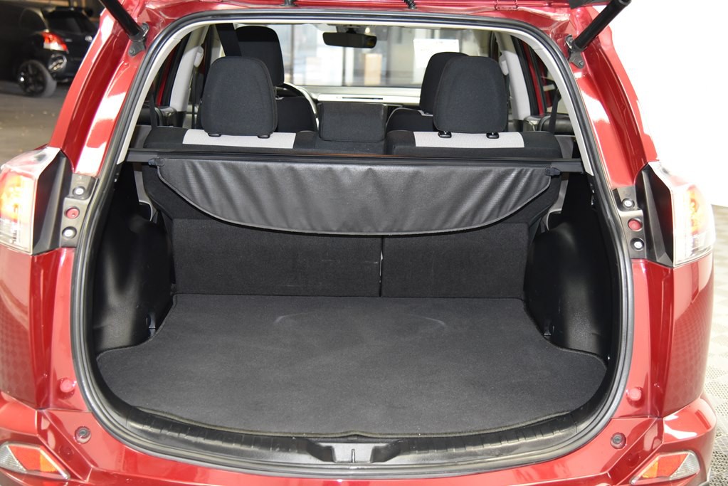 2018 Toyota Rav4 Image 17