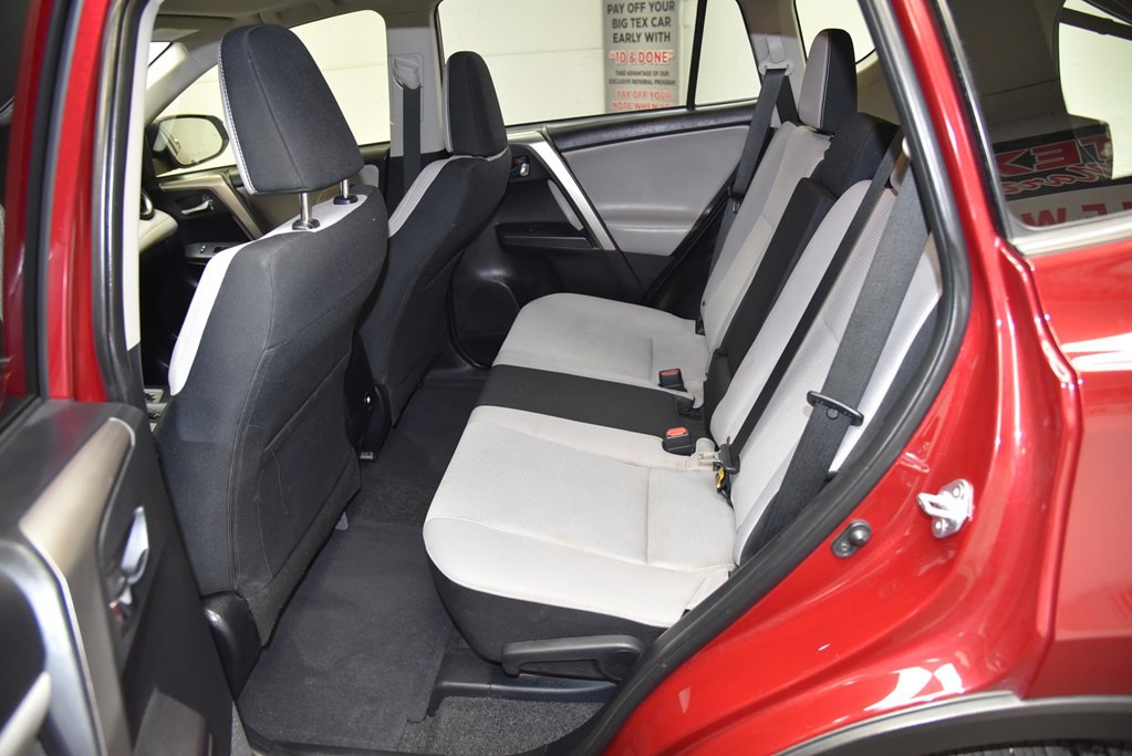 2018 Toyota Rav4 Image 18