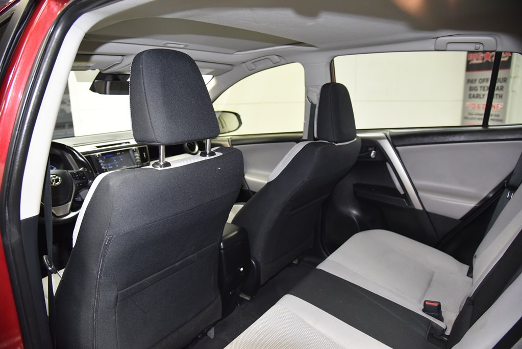 2018 Toyota Rav4 Image 19