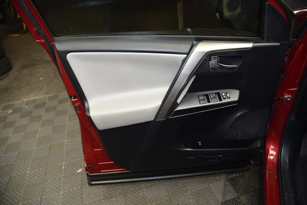 2018 Toyota Rav4 Image 31