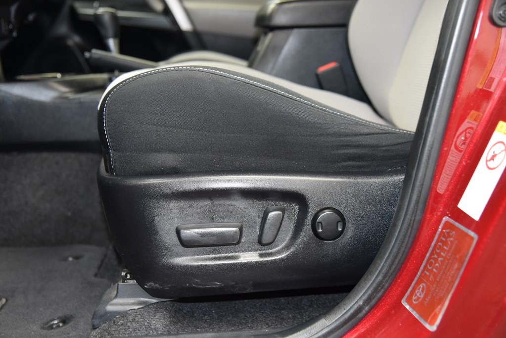 2018 Toyota Rav4 Image 32