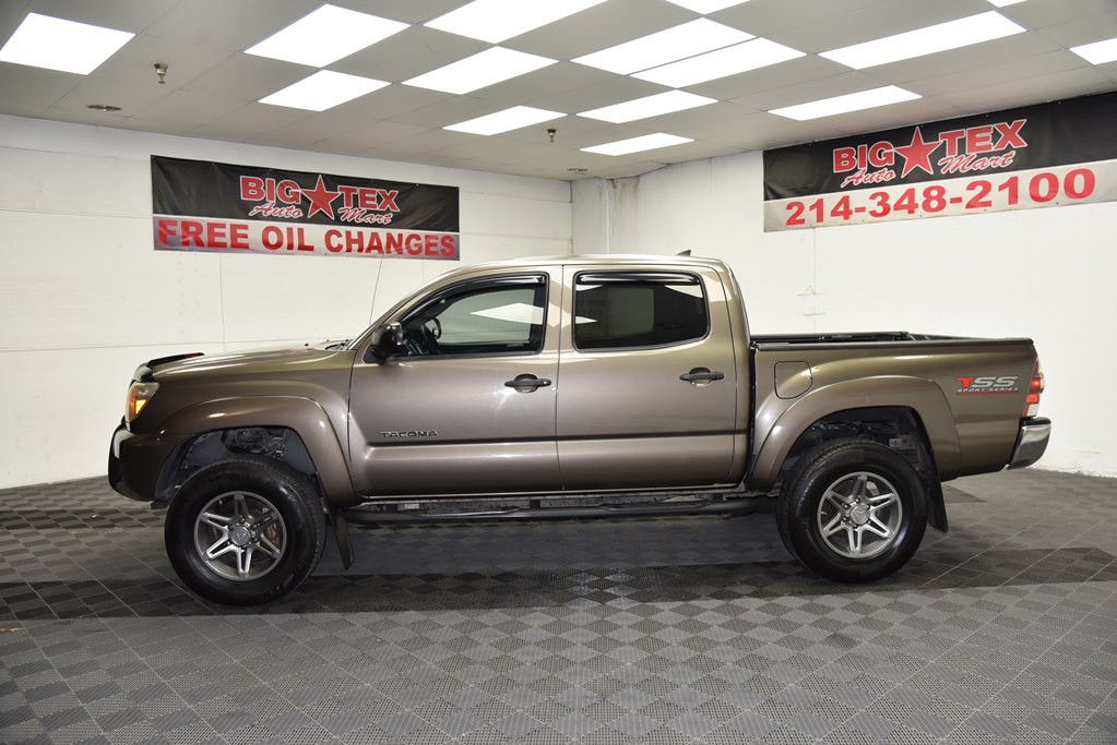 2014 Toyota Tacoma Image 2
