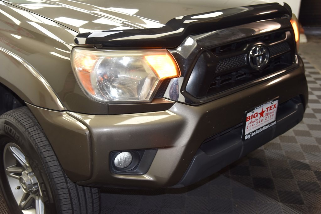 2014 Toyota Tacoma Image 12