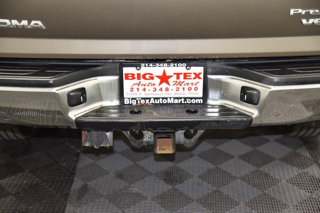 2014 Toyota Tacoma Image 17