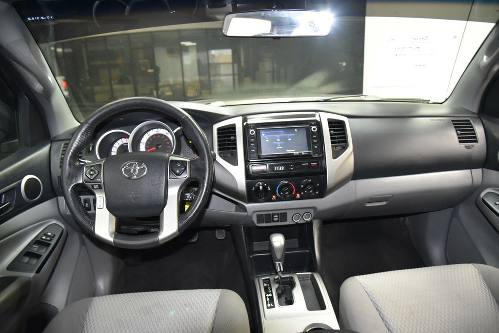 2014 Toyota Tacoma Image 21