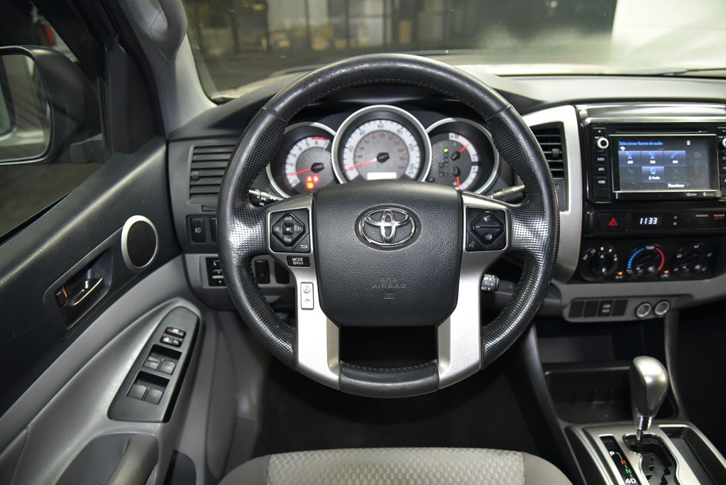 2014 Toyota Tacoma Image 22