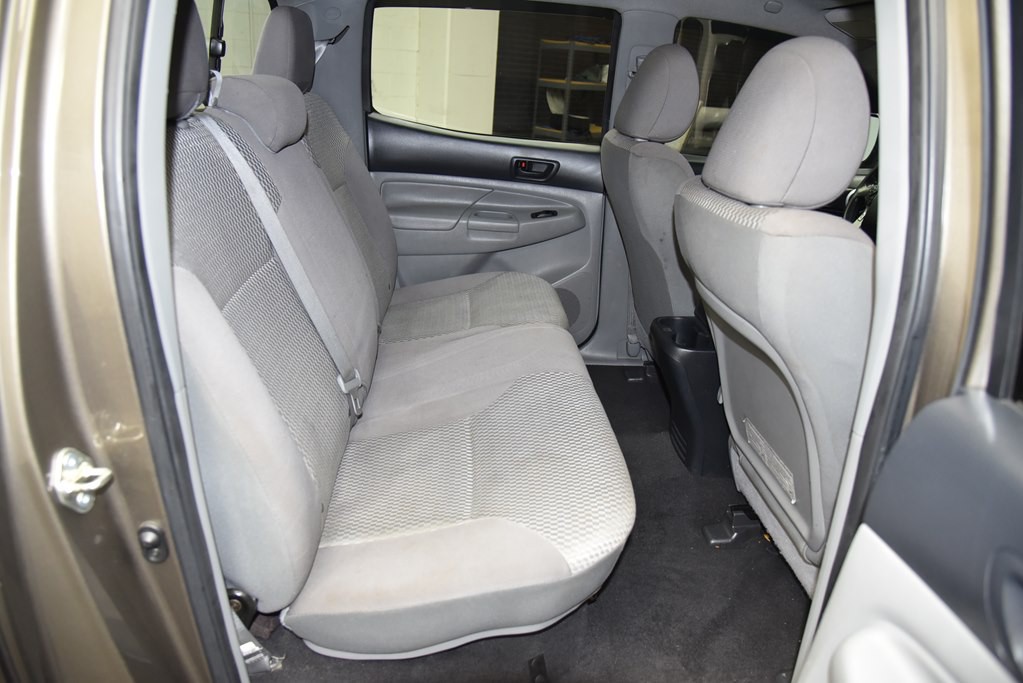 2014 Toyota Tacoma Image 23