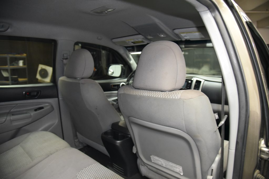 2014 Toyota Tacoma Image 24