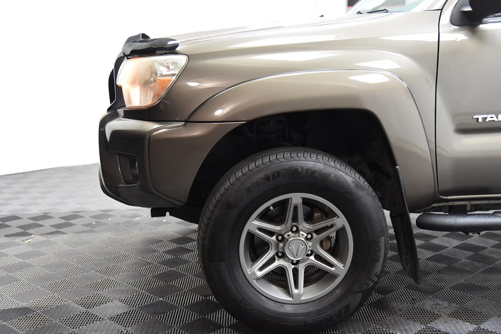 2014 Toyota Tacoma Image 32