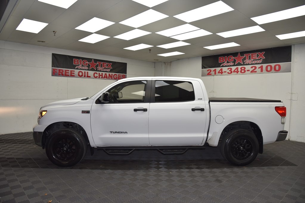 2010 Toyota Tundra Image 2