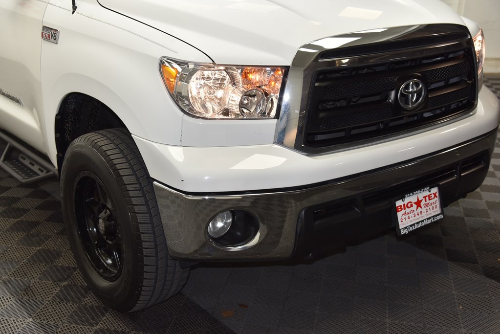 2010 Toyota Tundra Image 12