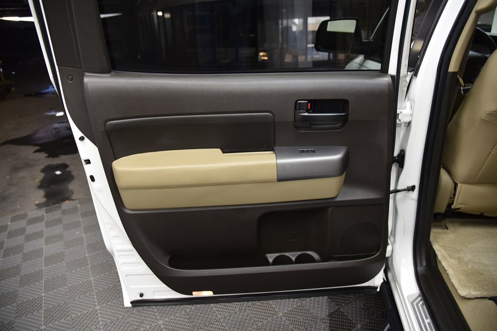 2010 Toyota Tundra Image 22