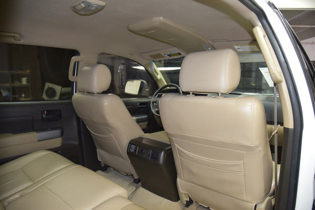 2010 Toyota Tundra Image 26