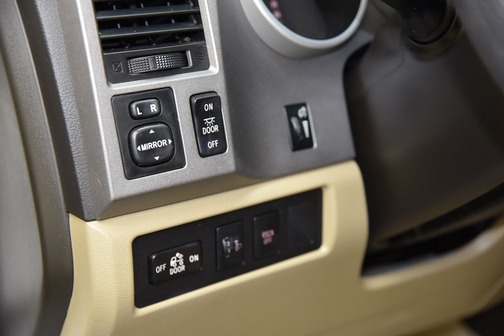 2010 Toyota Tundra Image 36