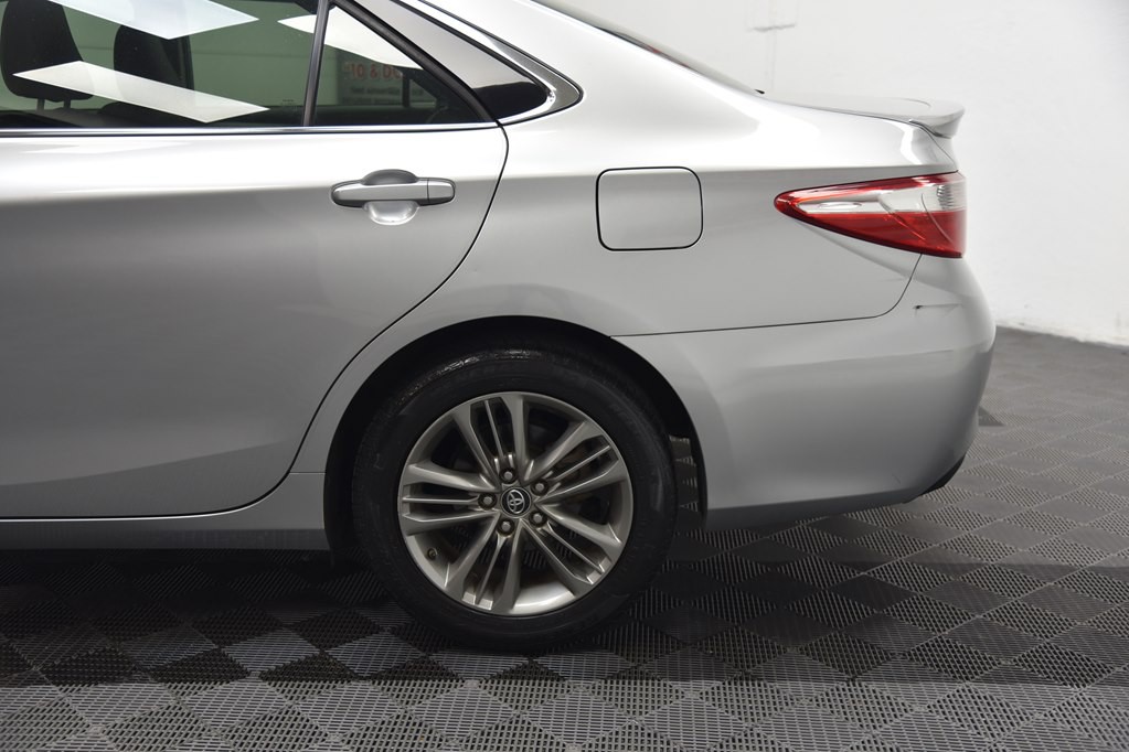 2017 Toyota Camry Image 53